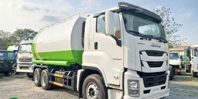 Xe chở thức ăn chăn nuôi 22 khối ISUZU GIGA
