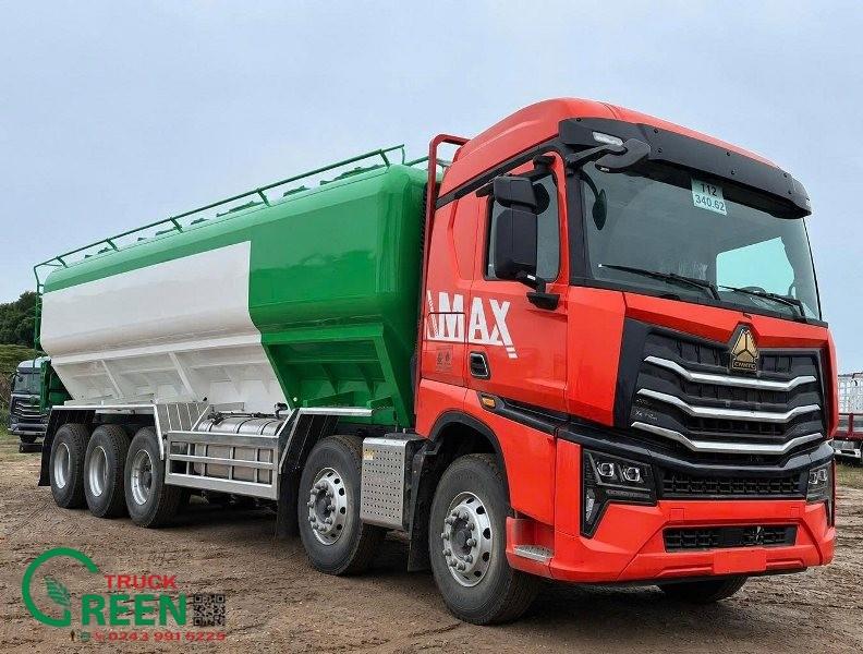 Xe chở thức ăn chăn nuôi 35 khối Howo - Bồn trục vít
