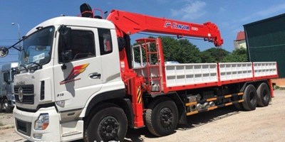 Xe tải 4 chân Dongfeng Hoàng Huy gắn cẩu Kanglim 12 tấn 