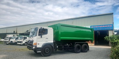 Xe chở rác thùng rời (hooklift) 22 khối Hino FM