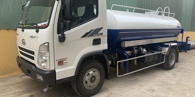Xe phun nước rửa đường 7 khối Hyundai EX8