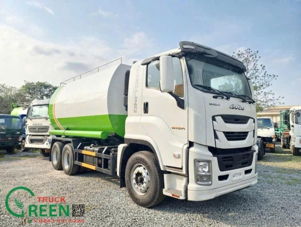 Xe chở thức ăn chăn nuôi 22 khối ISUZU GIGA