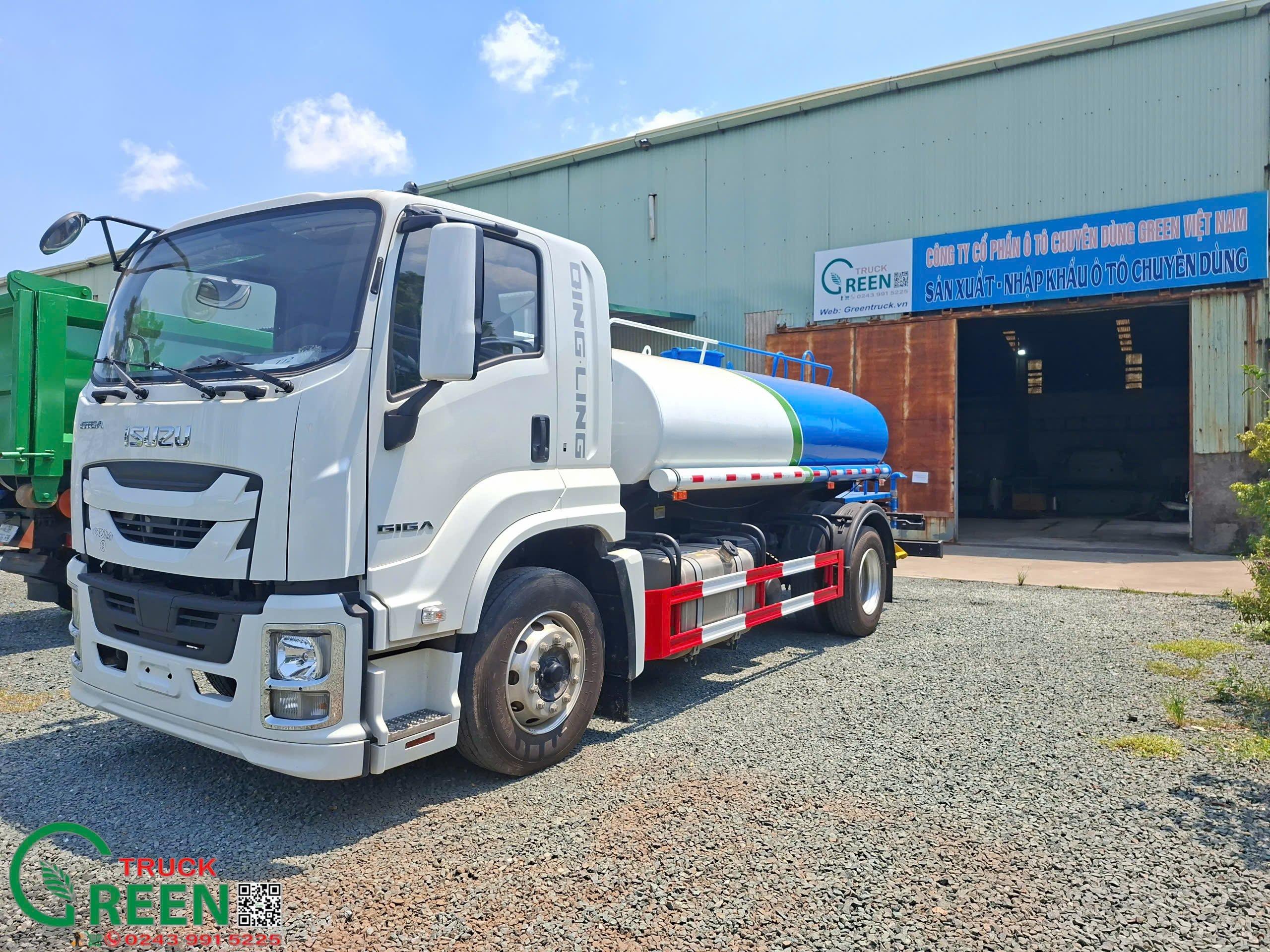 Xe tưới nước rửa đường 9 khối Isuzu Giga
