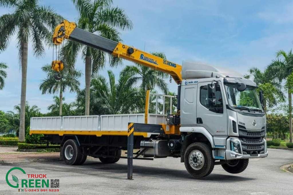 Cẩu XCMG 5 tấn lắp trên xe 8 tấn Chenglong