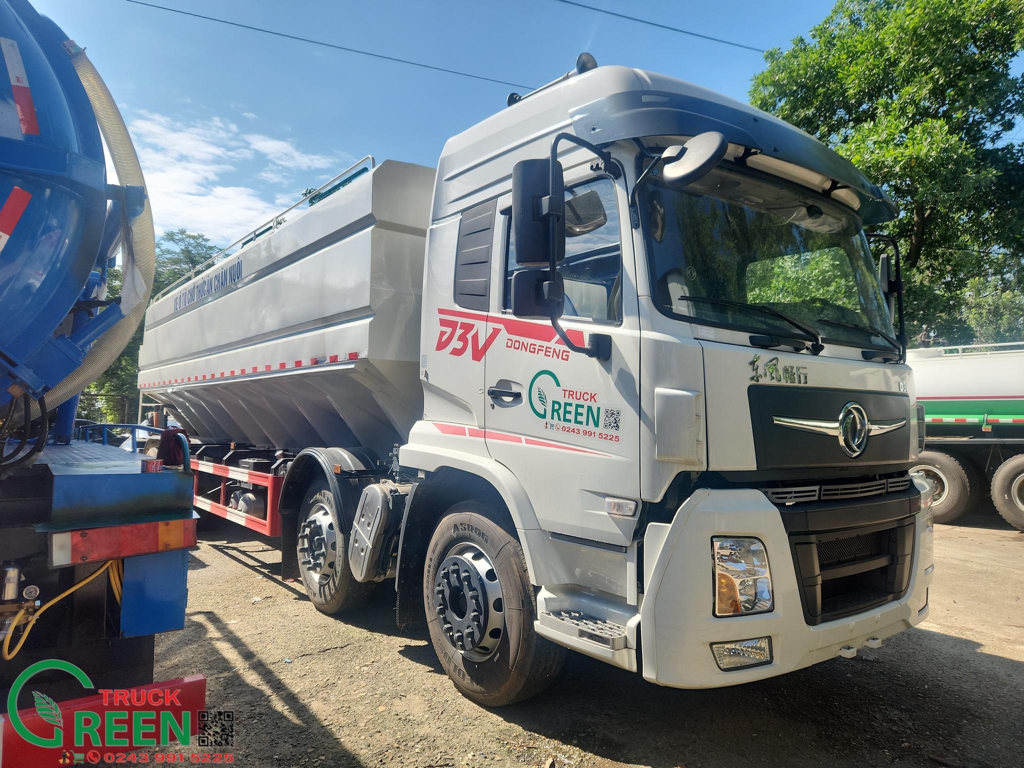 Xe chở thức ăn chăn nuôi 33 khối Dongfeng Greentruck nhập khẩu